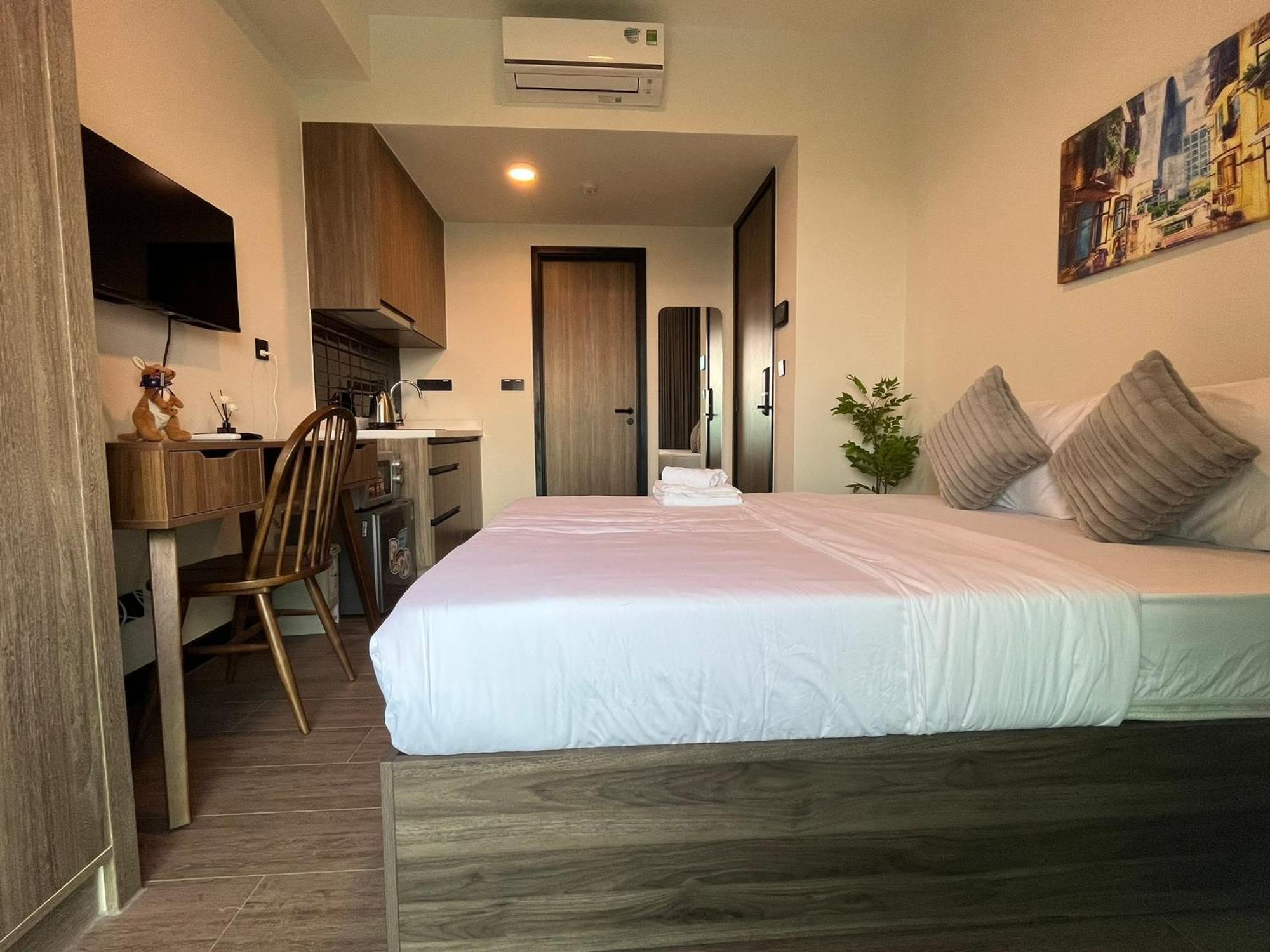 Tropical House - New Apartment At Delasol Ho Chi Minh City Exterior photo